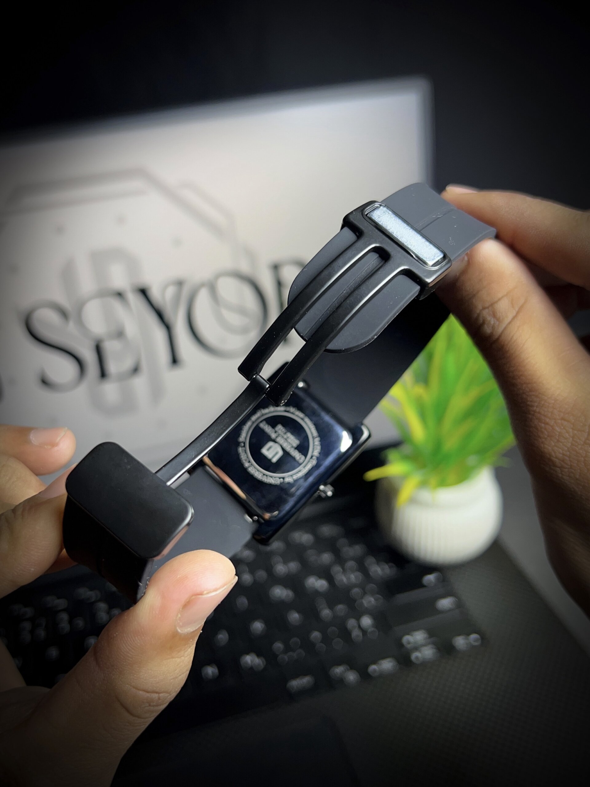 Universe point - old money TANK