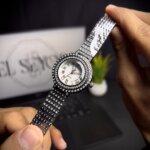 Women watch circle white with front view in white dialer