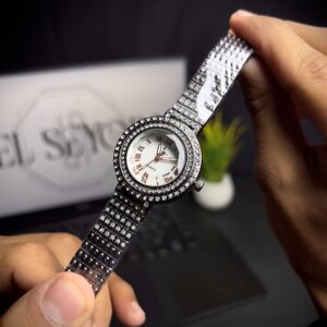 Women watch circle white