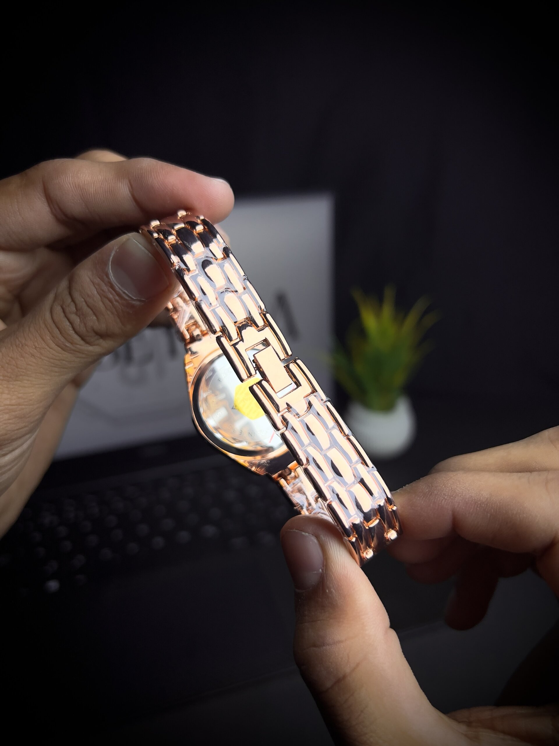 Women watch hexicle rose-gold