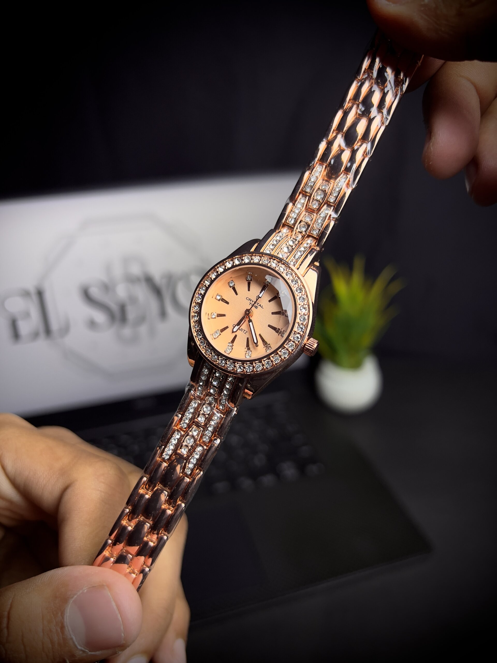 Women watch hexicle rose-gold